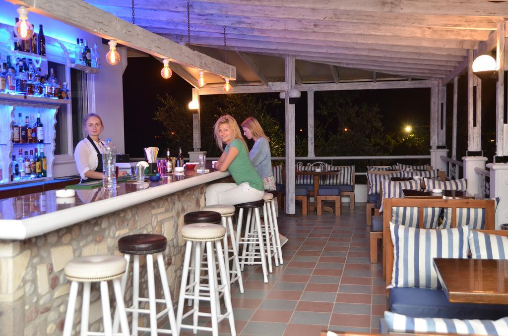 Blue Nest Hotel Tigaki Exterior foto